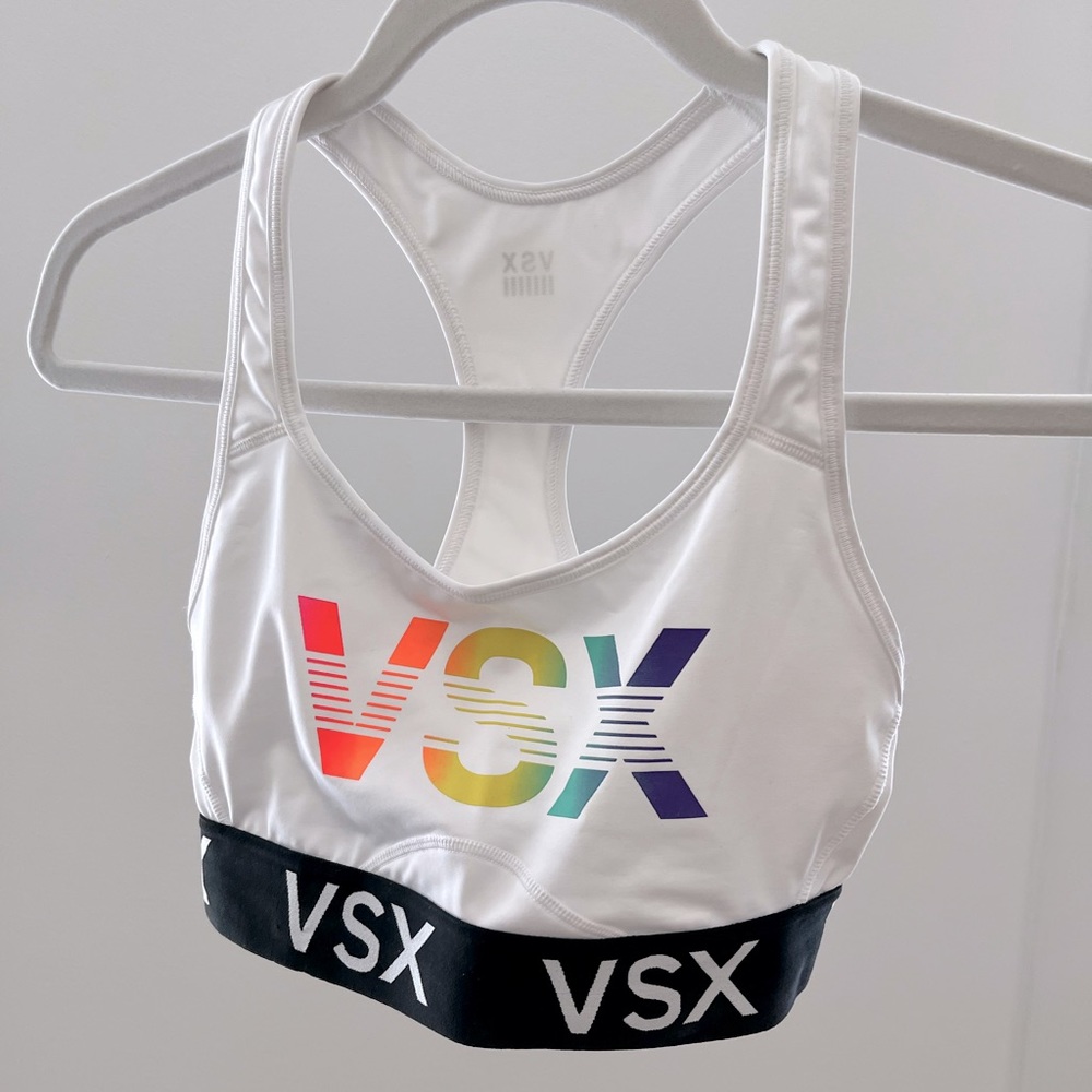 Victoria’s Secret Pink Sport Sports Bra - NEW never worn